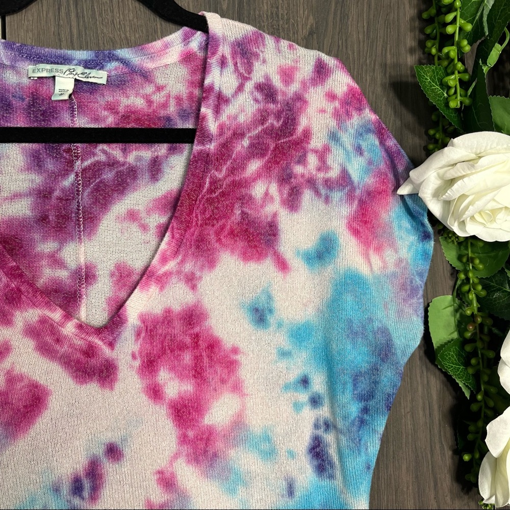 ! Express Custom One-Of-A-Kind Short Sleeved Tie … - image 8